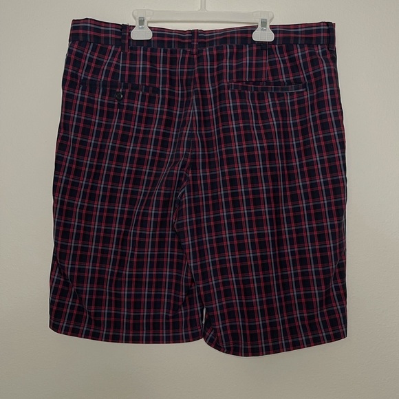 PGA Tour men golf plaid shorts - Picture 5 of 9
